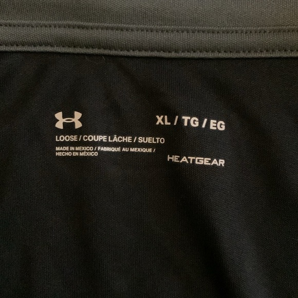 Like new under armour black and gray men’s xl - Picture 2 of 2